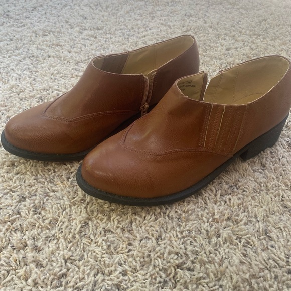 Comfortable low cut bootie size 7.5 - Picture 1 of 7